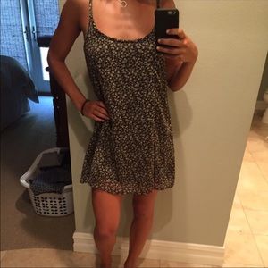 Brandy Melville brown flowered dress